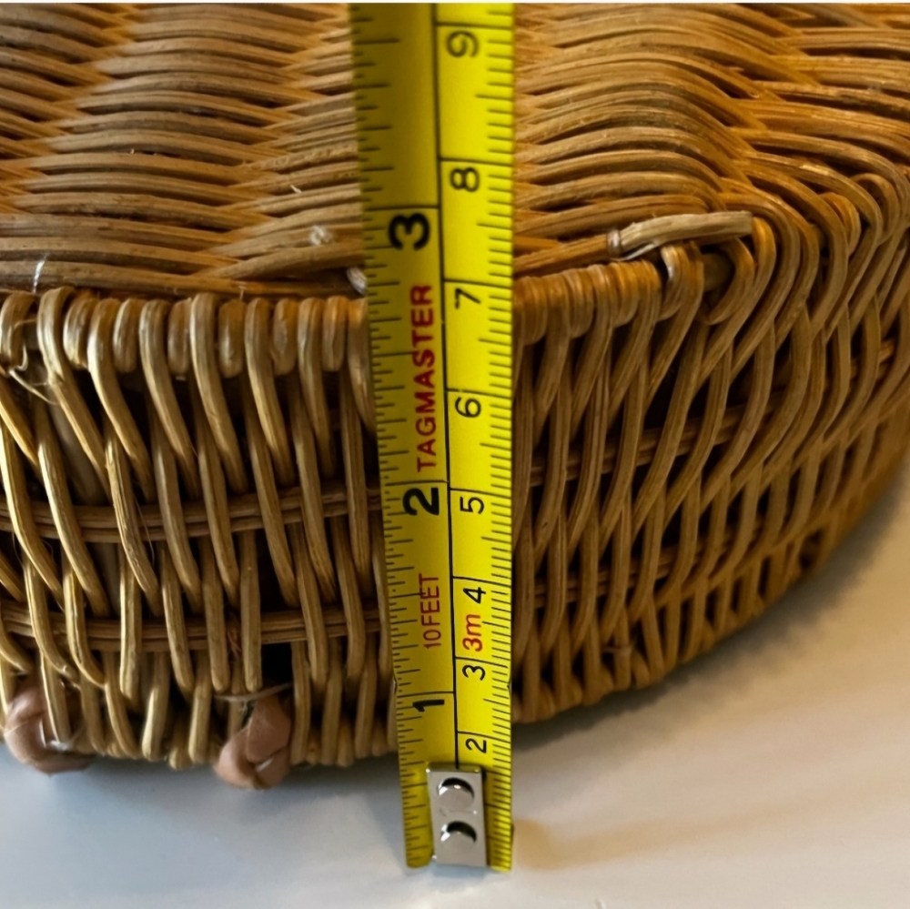 NWT, Universal Thread medium straw rattan Crossbody Bag - Picture 6 of 6